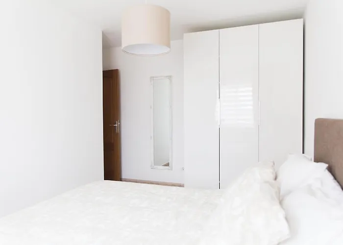 Lovely&sunny Near Poris